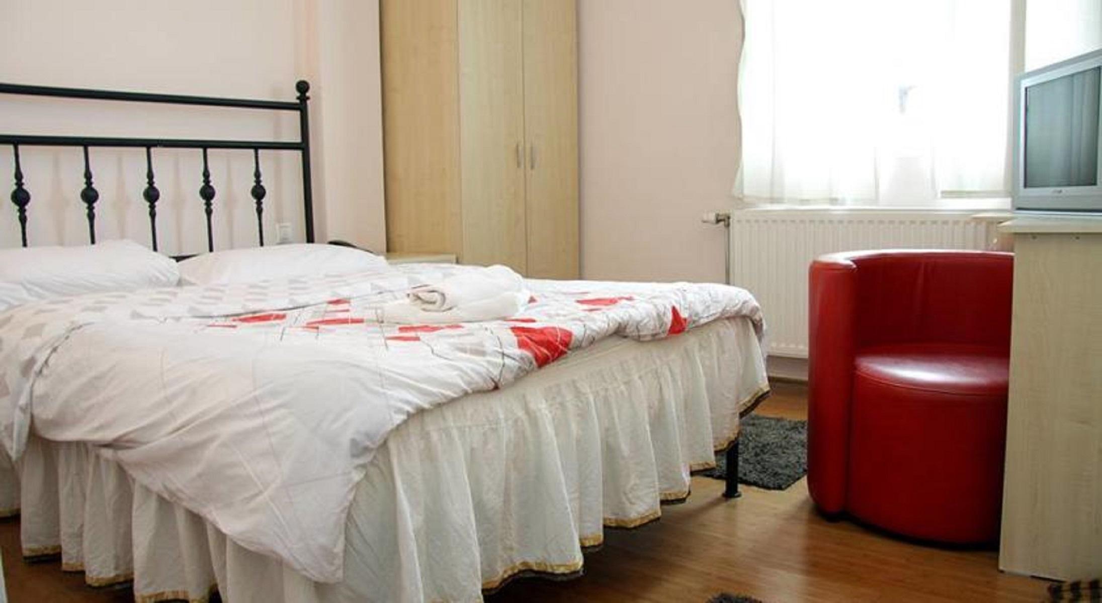Hotel Sara Pristina Buitenkant foto