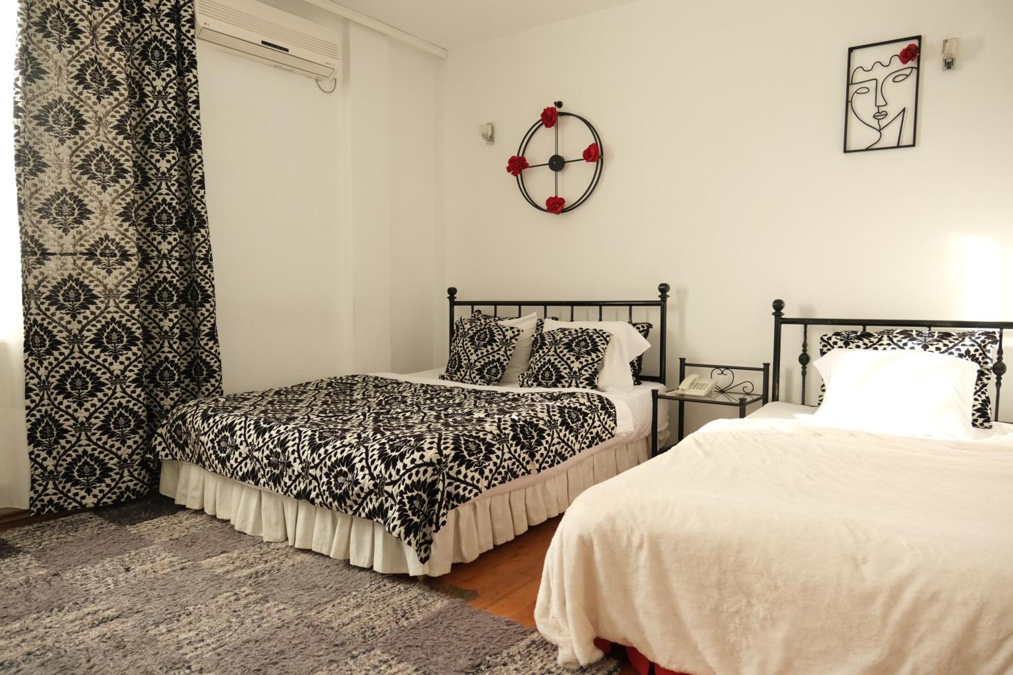 Hotel Sara Pristina Buitenkant foto